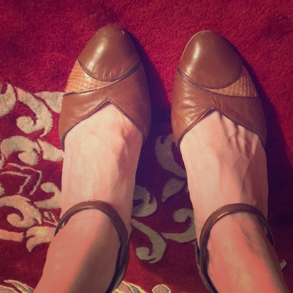 Vintage pumps